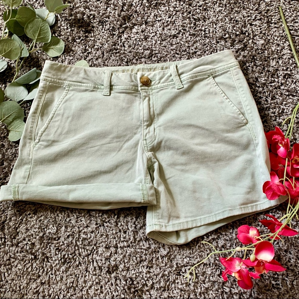 American Eagle Super Stretch Shorts, Size 8